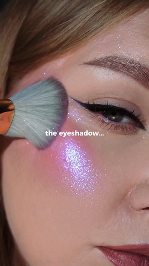 “It’s just a pink eyeshadow.” Right… until it shifts into neon jellyfish magic and everyone asks what you’re wearing. 💅💖✨ Meet Anemone Glow, a vibrant pink base loaded with insane purple-blue sparkle that catches the light like underwater bioluminescence 🪸💫 Wear it on eyes, lips, even cheeks for a look that says I sparkle on purpose. One shade, endless mermaid-core chaos 🌊💖✨ This palette is the 3rd Chapter of our Limited Edition series, so grab yours today 👀🖤⁠ https://questionbeauty.com/