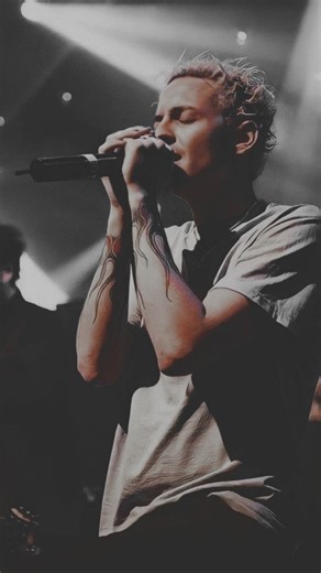 Rock n roll🎸🤘🏻 | “In the End” sits at No. 84, while “Numb” improves 25 spaces and makes a home at No. 135 this week. Linkin Park faced intimidating... | Instagram