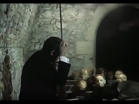 Tadeusz Kantor "Umarła klasa" (Dead class) [English subtitles]