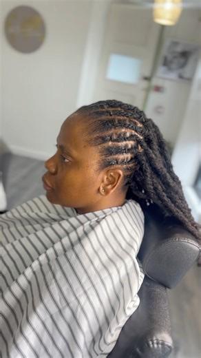 Interlocking method on Dreadlocks #locs #dublin #twostrandtwist #ireland #fyp #viral