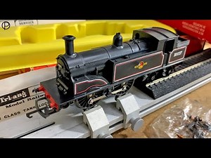Tri-ang Hornby R.754 M7 Class Tank Locomotive with SR coaches
