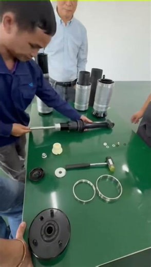 Land Rover Discovery 3 Shock Absorber Assembly – Full Replacement in 5 Minutes