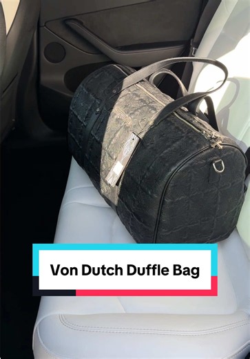 The dopest duffle bag you’ll find 🔥 #dufflebag #fashionbag #veganleatherbags #shoulderbags #tiktokshopcreatorpicks