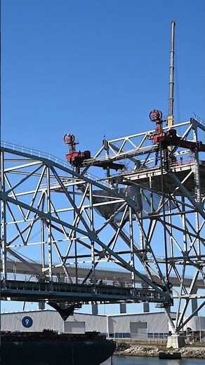 Mammoet @ US 181 Harbor Bridge