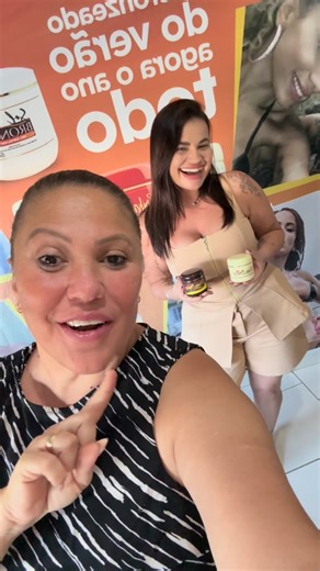 LUÀH BRONZE | BRONZE NATURAL on Instagram: "✨ Oficialmente Embaixadora Erika Bronze ✨ Os produtos preferidos das famosas agora fazem parte do meu espaço no Eusébio CE 🤎 Bronze com qualidade, resultado real e aquele glow que não passa despercebido. Quem conhece, sabe. Quem prova, volta. 📍 Eusebio CE 🤎 Produtos @erikabronzeoficial ✨ Bronze de alto padrão Salva esse vídeo, compartilha com a amiga e vem viver essa experiência ✨"