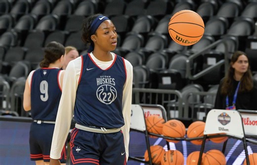 Here's the matchup Rebecca Lobo believes 'could pose problems for Connecticut' in national semis