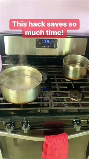 1.6M views · 1.4K reactions | You cannot live with out this hack 藍 #kitchentips #KitchenTipsAndTricks #hacks #KitchenHack #funnyreelsviral | Sara L | Facebook