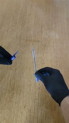 The right way to open a pen