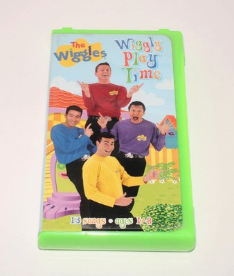 The Wiggles Wiggly Play Time VHS Video Clam Shell Lyrick 13 Songs 2001 Tested | eBay