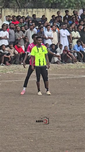 Walal Alberto: Biography and Videos