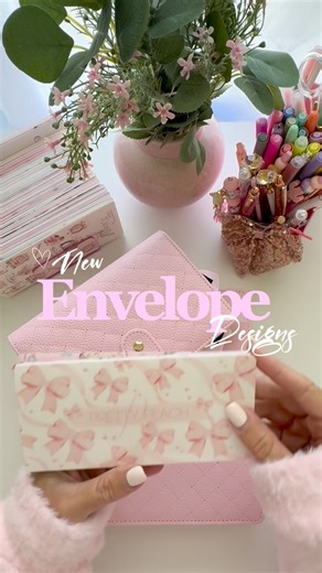 Sarah | Pretty Peach Budgeting on Instagram: "A few new designs for cash envelopes 💗 available for Mondays Reopening 🩷✨ #cashstuffing #cashenvelopes #moneytips #crafting #budgeting"