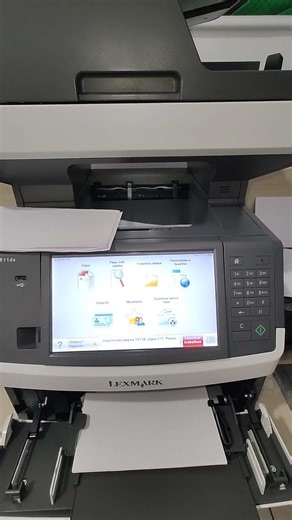 Lexmark MX711de imprimindo A5