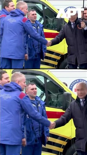“You Can Stand Under My Umbrella”: Putin Goes Viral Sharing Umbrella with Dy PM Golikova | APT