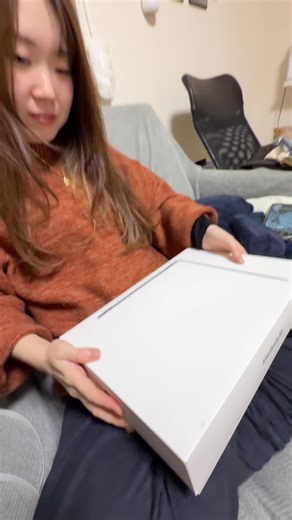 Macbook එක එකවර unbox කරමු! 🥰😍