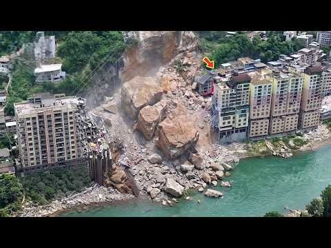 85 Shocking Natural Disasters Caught on Camera