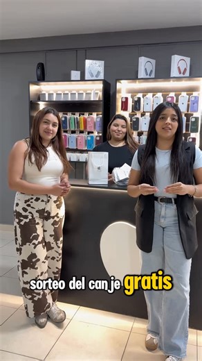 Gold iPhone | ✨ ¡LLEGÓ EL MOMENTO! ✨ El sorteo más esperado ya está acá 🔥 Uno de ustedes se lleva un canje 100% GRATIS 😱📱 Y el afortunado fue…... | Instagram