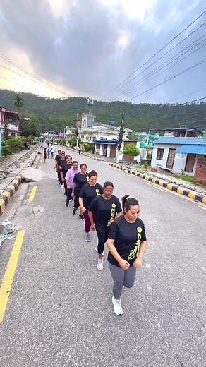 Vane Jasto Sannani Lai Bato Ma Vetiyo🚶‍♀️🚶‍♀️💃💃. #zumba #fyp #hetauda