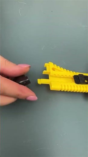 Handy Knife Trick.mp4