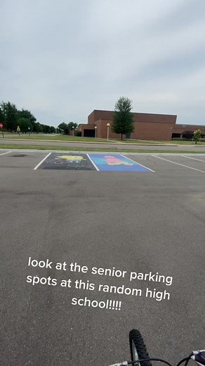 Cute Seniors Parking Lot Spot Ideas