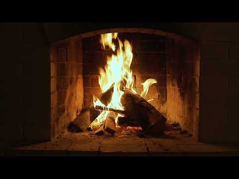 Chimenea, fuego y leña 4K 1 hora (sin música) con sonido de las llamas y leña ardiendo. Relajante.