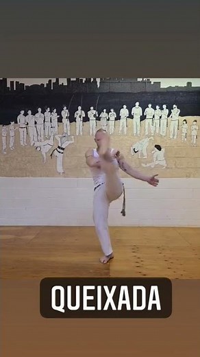 Queixada - Capoeira basic kick