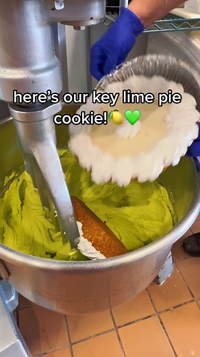 Delicious Key Lime Pie Cookies for a Summery Treat!