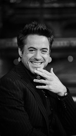 VE™ on Instagram: "wayne mode all 2026, @valourera #valourera #obession #lifestyle #darkaesthetic wayne mode,bruce wayne, batman, nasdaq, trading, trump, wifi money, anamorphic,motivation discipline,forex, $100k, miami, dubai,lamborghini, v12, e-com, scalling, millionaire, six figures rolls royce, maybach, dubai,generational wealth, grind, study, edits, hyper lapse, light leak edits, car edits. ,suits, m"