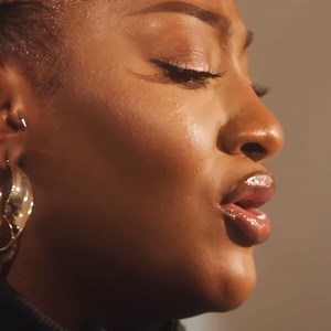 775K views · 18K reactions | Tems - Higher (Live) | Run From You | Facebook