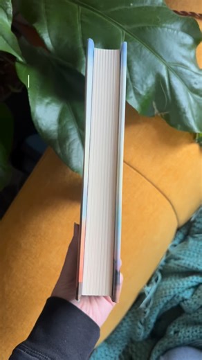 Meet Eunice Newton Foote, a woman way before her time. Cousin of Sir Issac Newton, she became a scientist and inventor at an early age. Though her most important discovery, a warming planet, was ignored in her time. After all, who would listen to the scientific thoughts of a woman? Read her story in FOOTEPRINT by Lindsay H. Metcalf. Preorder today! On shelves Feb. 10. #bookstagram #womeninhistory #womeninscience #makingherstory #historicalfictionbooks | Charlesbridge Publishing