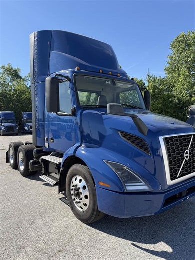 2021 Volvo VNR64T300 Day Cab Truck - D13 410HP, 12 Speed I Shift Amt For Sale, 549,272 Miles | Greer, SC | 14322709 | MyLittleSalesman.com