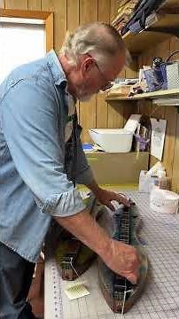 Strings: Squeakless vs Standard