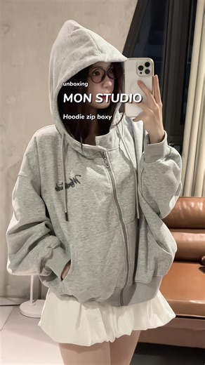 Nỉ Ép Mon vẫn có các mẫu Zip mặc quanh năm nhóoo 🫶🏻🫶🏻 Mấy mom ở vùng nóng mặc vải này oki hơn nè.😘 #monstudio #hoodiezip