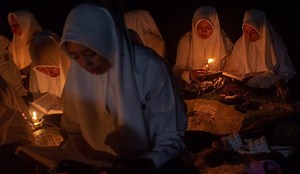 Surat Al-Ala Asbabun Nuzul, Kandungan, Keutamaan, Tajwid, Teks, Terjemahan