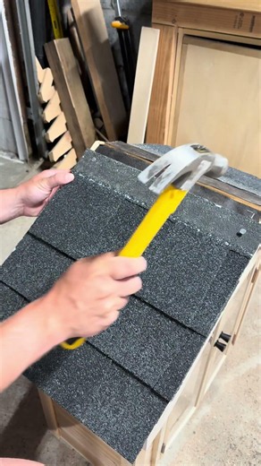 Had no idea how to shingle (and I still don’t!) but I think this should work 🥴