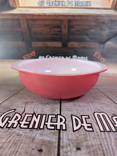Vintage Pink Pyrex Bowl – Original Milk Glass Mixing Bowl – Retro Kitchen Decor – Pyrex Collection – Grandma's Attic - Etsy