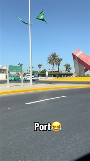 ‏😂😂😂li mom lerna