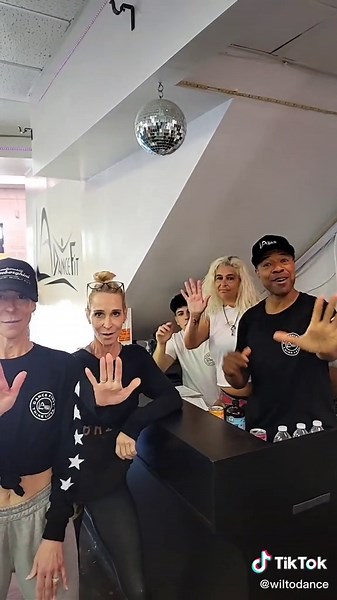 #stopdropandroll #stop #drop #roll #funatwork #fun #at #work #studio #dancestudio #dance #losangeles #westlosangeles @ladancefit #ladancefit #wiltodance