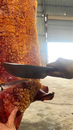 😋 Crispy Pork Cutting That Will Blow Your Mind 🤯🔥 #food #usa #shorts