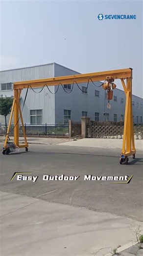 Steel Portable Gantry Crane in Outdoor Operation