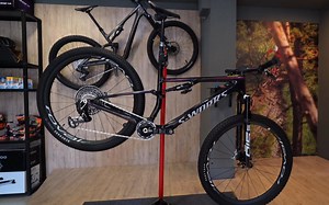 【梦幻装车】闪电 S-Works Epic 8 软尾竞技山地车