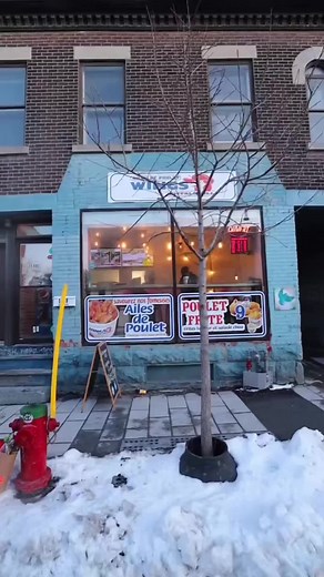 Are you from Montreal? If you love chicken wings you have to check out Buffalo Bill Wings Notre-Dame Their wings always hits the spot And they have a variety of sauces to choose To suit your tastebuds and so much more Check out Buffalo Bill Wings Notre-Dame #montréal