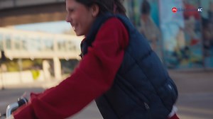 ⚡ Con RideKC Bike, moverte por la ciudad nunca fue tan sencillo. Usa la app, desbloquea una bicicleta eléctrica y disfruta del camino. | Telemundo Kansas City