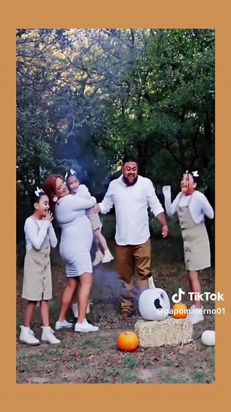 The best gender reveal #genderreveal #genderrevealideas #pregnant #babyreveal #pregnant🤰