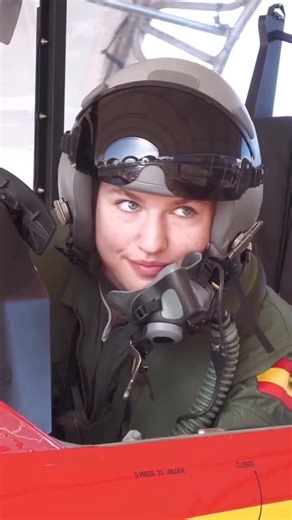 HELLO! Magazine on Instagram: "Her Royal Highness, the Princess of Asturias, flew on her first solo trip today as part of her military training. Congratulations Princess Leonor. She looks like a pro already!👏"