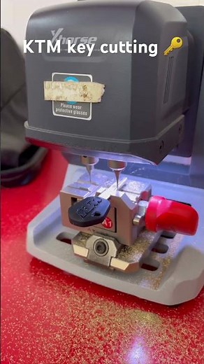 KTM key cutting 🔑 #ktm #ktmlover #bikemodified #bikelover #viral #shorts #modified #anjar #kutch