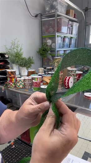 Are you working on your hand tied bows, Charmers?! Here's a quick tutorial on how Coach Julie makes hers. We hope this helps!! Remember, every bow is practice -- you've got this! | Southern Charm Wreaths