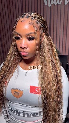 Dae’yona | *THESE ARE NOT ADDED TO THE SITE YET* 🚨 Should I add boho back hair included or hair not included ? Small boho knotless 😍😍 Colors :... | Instagram