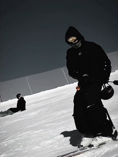 Snowboarding Adventures: Thrilling Moments on the Slopes