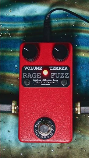 Ivy Pedals Rage Fuzz (Red/Bass Edition) #Guitar #PedalDemo [2/4] #pedals #guitarpedals #Fuzz #bass