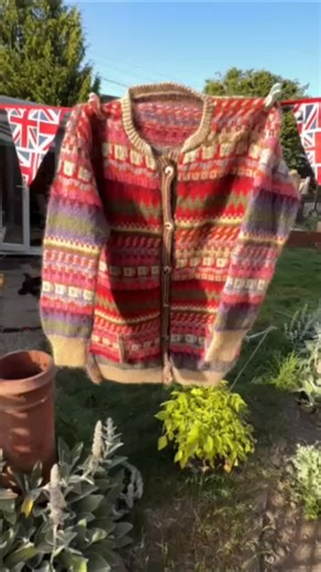 Loose Ends Project on Instagram: "This story was under wraps until Elizabeth could receive it as a holiday gift. “I was chosen to be the finisher of this story; what a true honour. I was overwhelmed with excitement, not knowing what this was going to bring into my life. Her daughter entrusted me with it: a suitcase of yarn, a marked-up notepad full of notes and scribbles, and the beginnings of a beautiful colourwork jacket that told its own silent story. I remember the weight of it; not just the